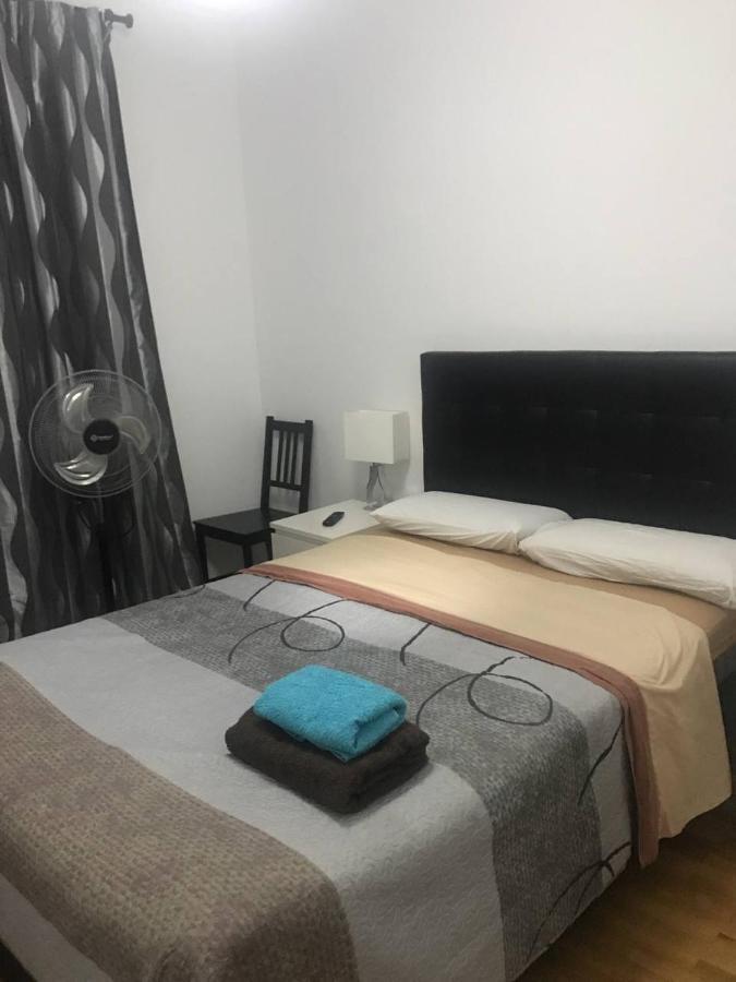 Rooms Arago Барселона Экстерьер фото