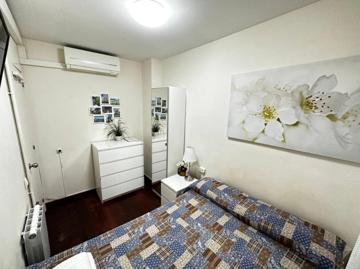 Rooms Arago Барселона Экстерьер фото